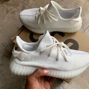 Yeezy 350 V2 triple white Authentic.